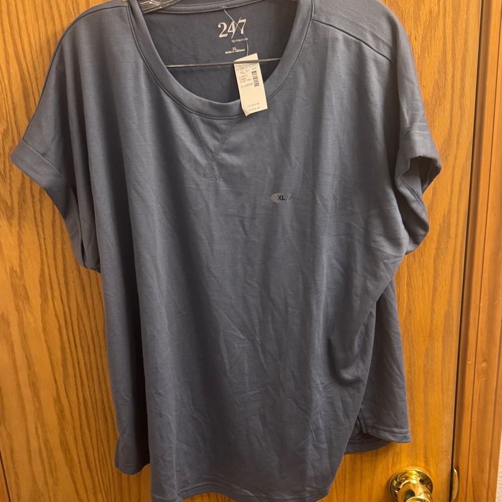 47 Women's Navy Short Sleeve Tee